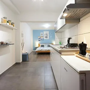 https://apartment-blue-porec.in-istria.net