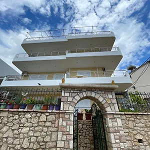 Horizon View Apartment